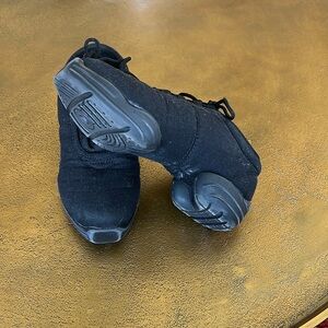 Capezio, hip hop shoes, size 4.5 used great condition